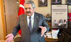 MHP’li Feti Yıldız'ın masasında Abdullah Öcalan kitabı çıktı