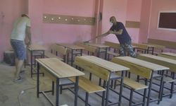 Yer Diyarbakır: Tatil yerine okullarının tadilatını yapıyorlar