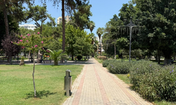 Afrika sıcakları hayatı felç etti: Adana sokakları boş kaldı