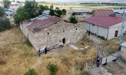 Asırlara meydan okuyan kilise 100 milyon liraya satılığa çıkarıldı!