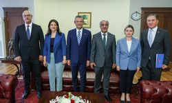 DEM Parti CHP Genel Başkanı Özel’i ziyaret etti: Süreci konuştu