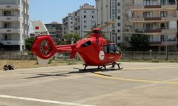 Diyarbakır’da havuza düştü: Ambulans helikopter Akmeşe için havalandı