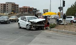 Diyarbakır Teknokent’te araçlar kafa kafaya çarpıştı: Yaralılar var