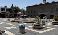 Termometreler 45’i geçti: Kavurucu sıcaklar Diyarbakır’ı boşalttı