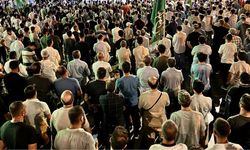 Diyarbakır’da yüzlerce kişi toplandı: “Bıçak kemiğe dayandı!”