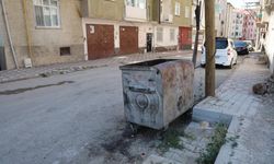 Elazığ'da çöp konteynerinde yeni doğmuş bebek bulundu!
