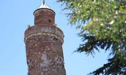 4 bin yıllık minare, Pisa Kulesi'nden daha eğri