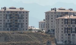 Cilo Dağları ortadan kayboldu: Yaz ayında göz gözü görmez oldu!