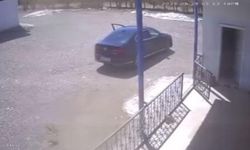 Diyarbakır’da el frenini çekmeyi unuttu, bahçe duvarına daldı!