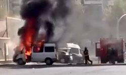 Diyarbakır’da park halindeki minibüs kullanılmaz hale geldi