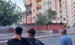 Diyarbakır’da yılların binası yıkılıyor: Durak ve cadde kapatıldı