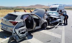 Elazığ'da trafik kazası: 1’i ağır çok sayıda yaralı var