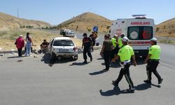 Malatya’da otomobiller çarpıştı: Ölü ve yaralılar var