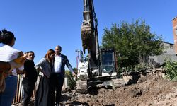 Diyarbakır’da 30 yıllık sorun: Yol ve kanalizasyona kavuştular