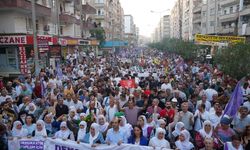 Diyarbakır’da binlerce kişi yürüyüş yaptı: Sebebi belli oldu!