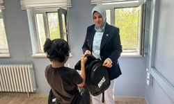 Diyarbakır’da Muhtar Ana’dan öğrencilere destek