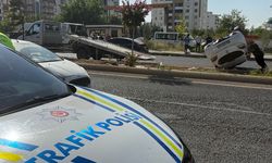 Diyarbakır'da iki araç çarpıştı, 1 kişi yaralandı!