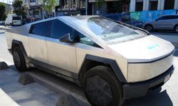 Elektrikli araçla dünyayı geziyorlar: Diyarbakır’a gelecek!