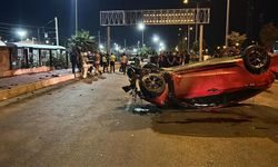 Kaldırımda yürüyen yayalara çarptı: 3 ölü, 3 yaralı