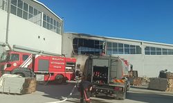 Malatya’da mobilya imalathanesinde yangın çıktı!