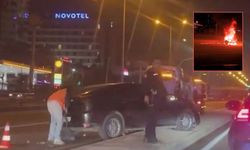 Diyarbakır’da araç arkadan çarptı, motosiklet yandı