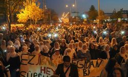 Diyarbakır’da binlerce kişi Öcalan için yürüdü!