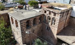 Diyarbakır’da tarihi Beyler Konağı yıkılıyor! Kurumlara çağrı