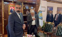 Diyarbakır'da tarihi buluşmada soğuk mesafe: Gündem oldu