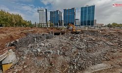 Galeria’nın yanındaki park yıkıldı: Yerine ne yapılacağı belli oldu!