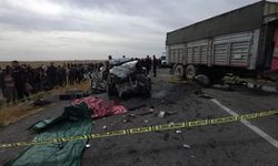Hurdaya dönen araç bir aileye mezar oldu: 3 kardeş öldü!