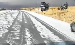Diyarbakır’a 2 saatlik o şehirde yollar beyaza büründü!
