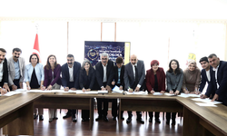 İmzalar atıldı: Diyarbakır’ın 5 ilçesinde kadın eliyle peynir üretilecek!