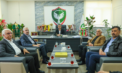 AK Parti’den Amedspor’a destek ziyareti: “Yol kazaları olsa da inancımız tam!”