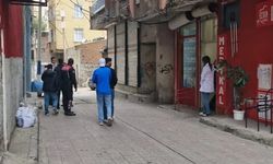 Diyarbakır’da medikal dükkanına silahlı saldırı: Yaralılar var