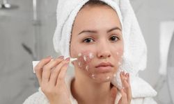 İşte akneye yol açan 10 alışkanlık