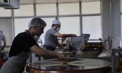 Diyarbakır’da 41. yılını kutlayan tatlı firması fiyatları yarıya düşürdü!