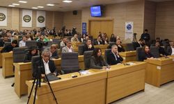 Diyarbakır’da 'barış' paneli: “Öcalan ile görüşülmeli”