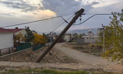 Diyarbakır’da eğri direk için çağrı