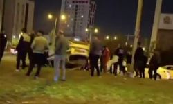 Diyarbakır'da trafik kazası: Araç takla attı!