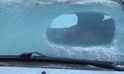 Kars eksi 13'ü gördü: Araç camları buz tuttu