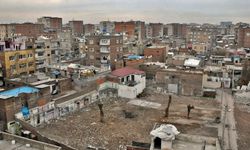 Diyarbakır’da çakmak gazını ateşe attılar!