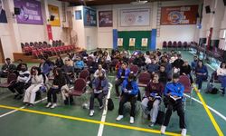 Muş'ta voleybol aday hakem kursu başladı