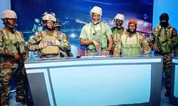 O ülkede darbe oldu: Devlet Başkanı görevden alındı!