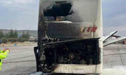 Diyarbakır otobüsü yandı: Yolcular tahliye edildi