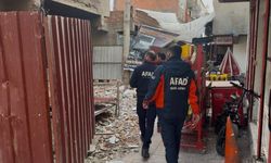 Diyarbakır’da binayı yıkarken altında kaldı: Ağır yaralı var!