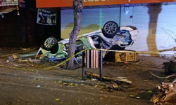 Diyarbakır’da bir araç takla attı yoldan çıktı: Ölü ve yaralı var!