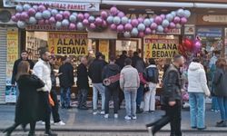 Diyarbakır’da duyan koştu: 1 ayakkabı alana 2 bedava!