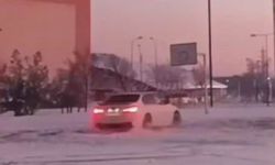 Diyarbakır’da buz üstünde drift attı: Kameralara yansıdı!
