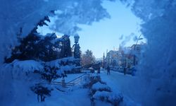 Türkiye’nin en soğuk yeri oldu: Eksi 30’u gördü, her yer buz tuttu