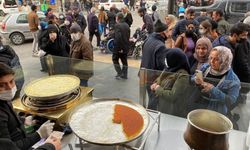 Diyarbakır’daki tatlı ilgi odağı oldu: Uzun kuyruklar oluşuyor!